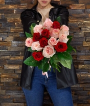 Изображение товара Букет троянд 15шт. мікс імпорт
